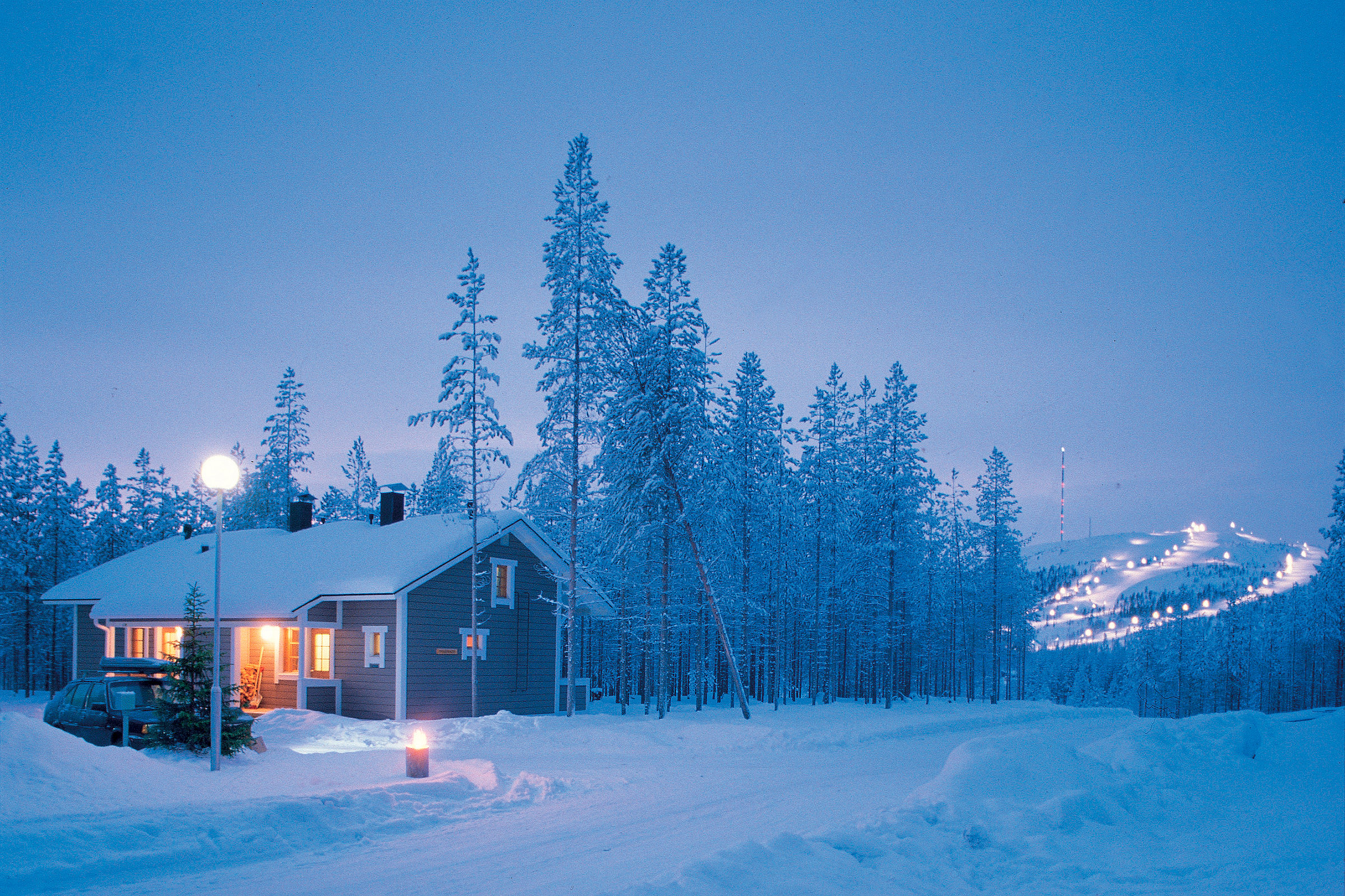 Домики в Лапландии зимой
