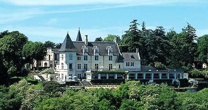 Замок-отель Prieure 4*